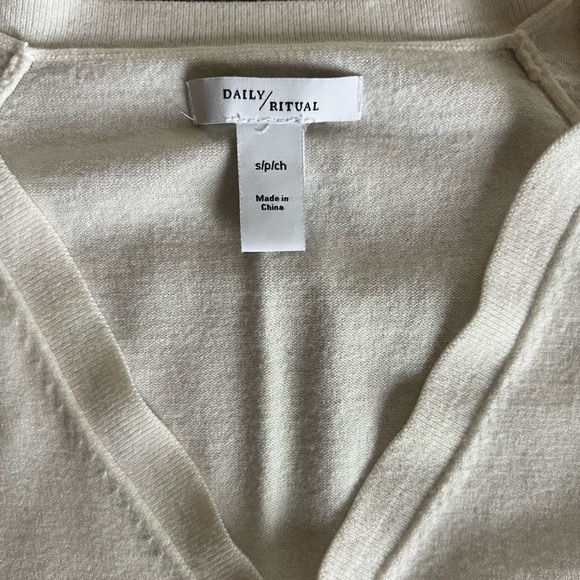 Daily Ritual Women's Ivory V-Neck Long‎ Sleeve Sweater S - Picture 2 of 7